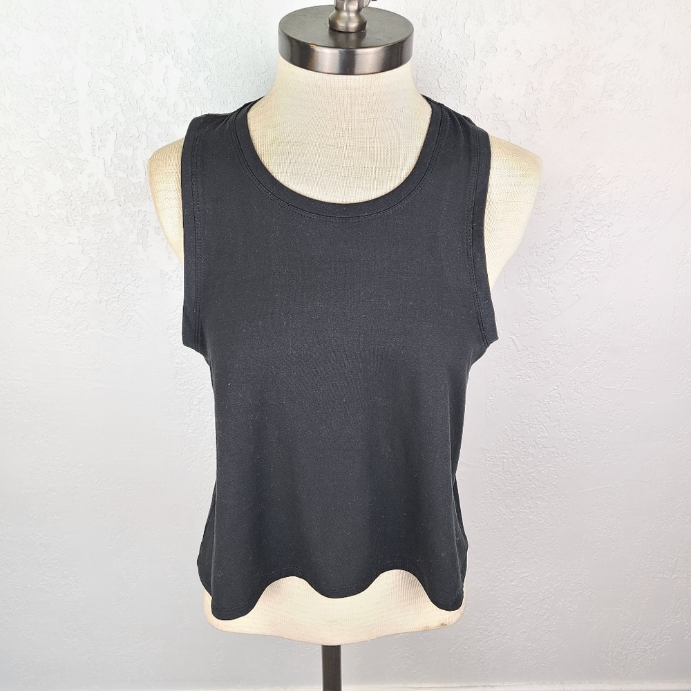 Kyodan Black Semi Cropped Tank Top